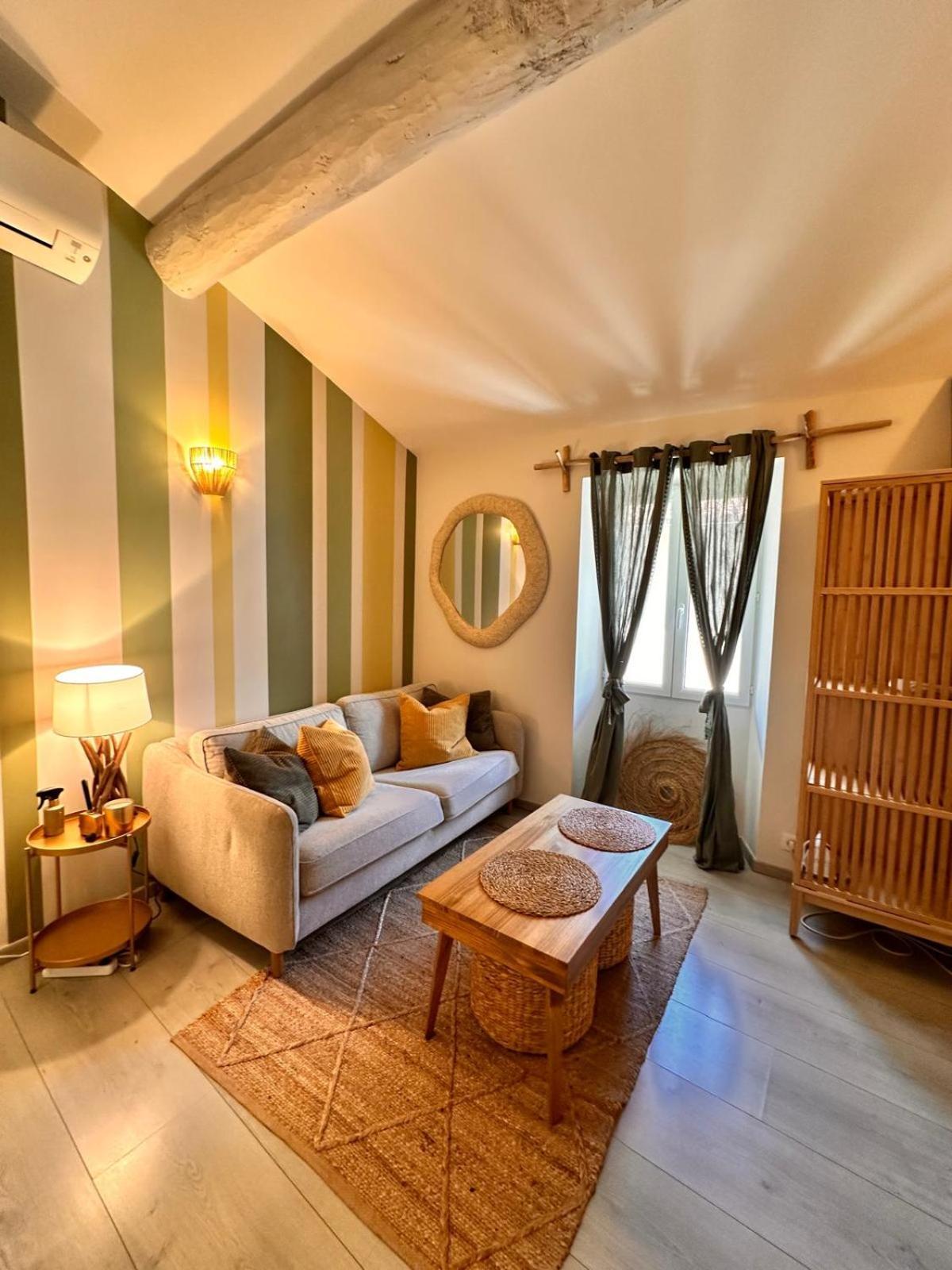 Cozy Studio Le Cedre, Port De Saint Tropez Exterior photo